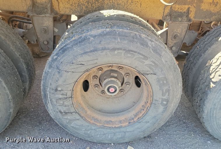 image for item JG9779 1996 Corn Belt Mfg.  bottom dump trailer