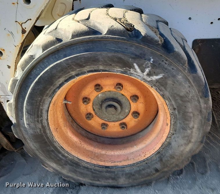 image for item JW9565 1999 Bobcat 751  skid steer loader