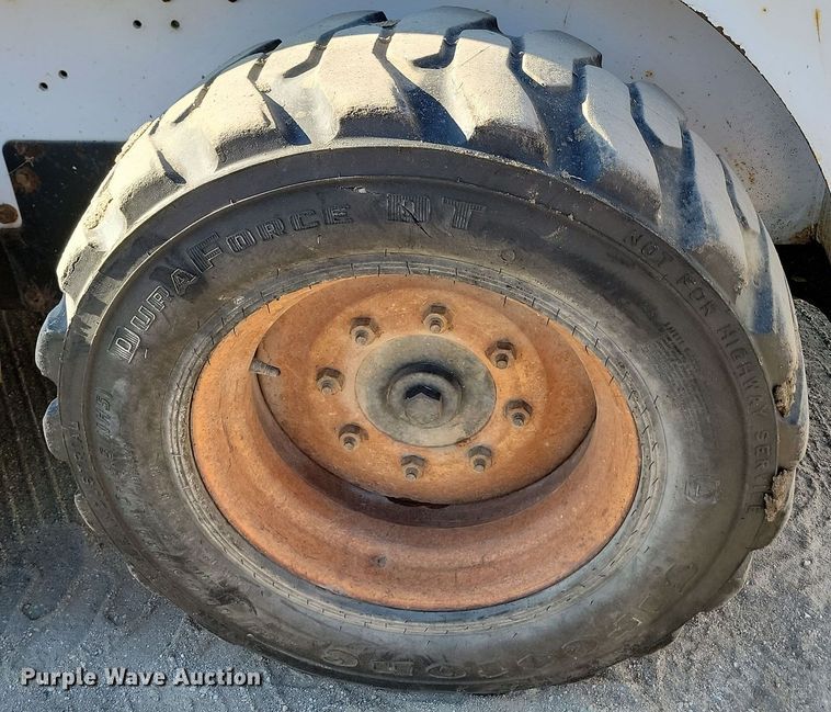 image for item JW9565 1999 Bobcat 751  skid steer loader