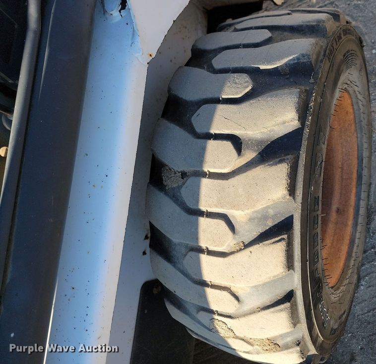 image for item JW9565 1999 Bobcat 751  skid steer loader