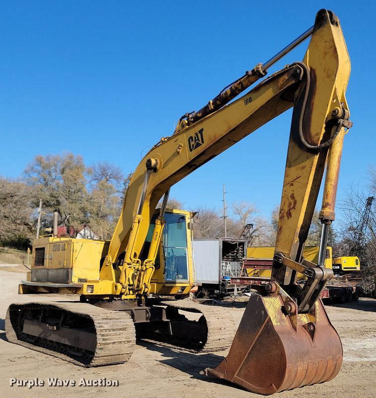 image for item JW9566 1991 Caterpillar 231D LC  excavator