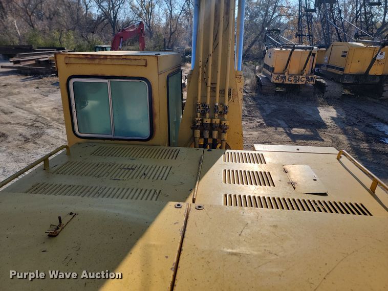 image for item JW9566 1991 Caterpillar 231D LC  excavator