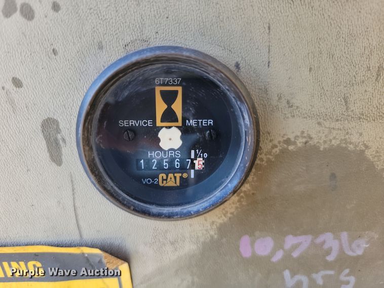 image for item JW9566 1991 Caterpillar 231D LC  excavator