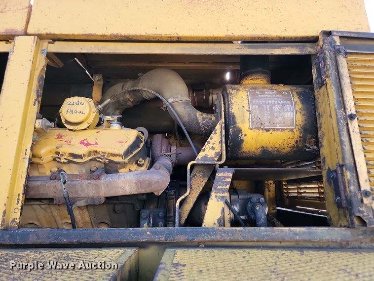 image for item JW9566 1991 Caterpillar 231D LC  excavator