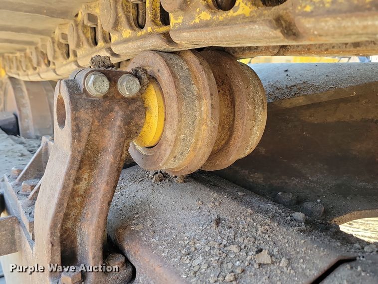 image for item JW9566 1991 Caterpillar 231D LC  excavator