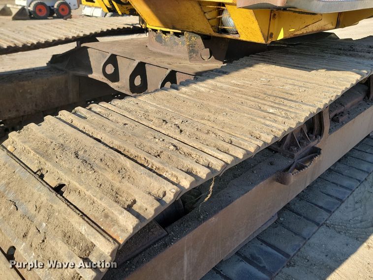 image for item JW9566 1991 Caterpillar 231D LC  excavator