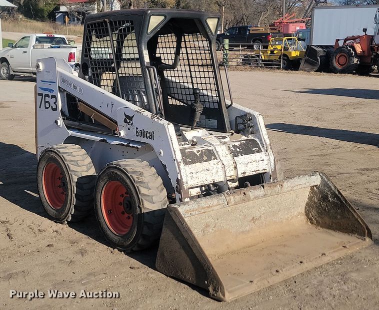 image for item JW9567 2002 Bobcat 763  skid steer loader