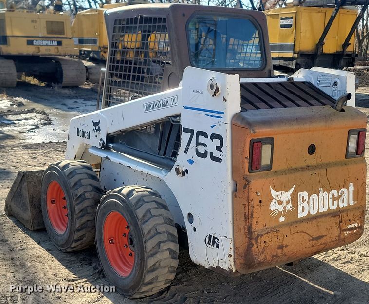 image for item JW9567 2002 Bobcat 763  skid steer loader