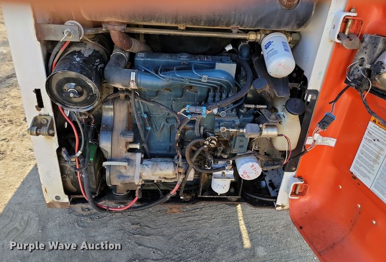 image for item JW9567 2002 Bobcat 763  skid steer loader