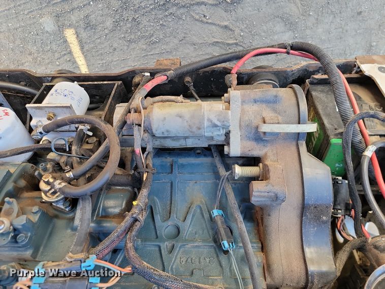 image for item JW9567 2002 Bobcat 763  skid steer loader