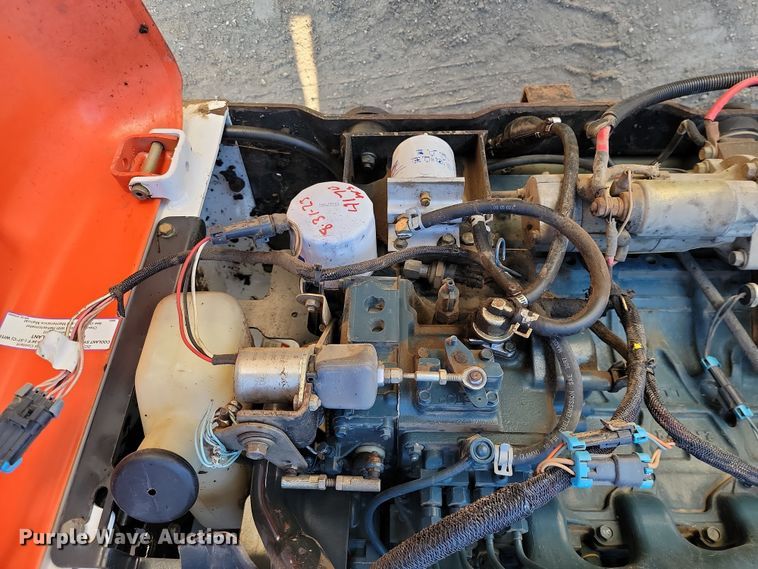 image for item JW9567 2002 Bobcat 763  skid steer loader