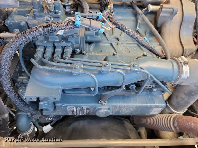 image for item JW9567 2002 Bobcat 763  skid steer loader