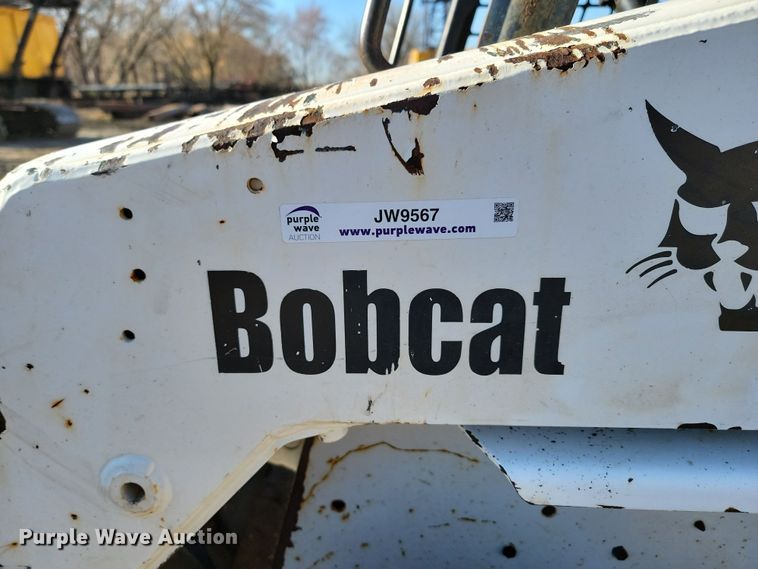 image for item JW9567 2002 Bobcat 763  skid steer loader