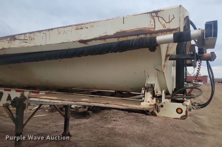 image for item JW9571 2011 Trail King TK60SSD-433  side dump trailer