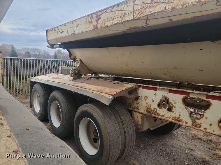 image for item JW9571 2011 Trail King TK60SSD-433  side dump trailer