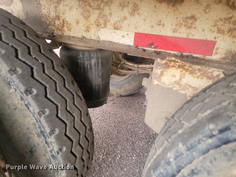 image for item JW9571 2011 Trail King TK60SSD-433  side dump trailer