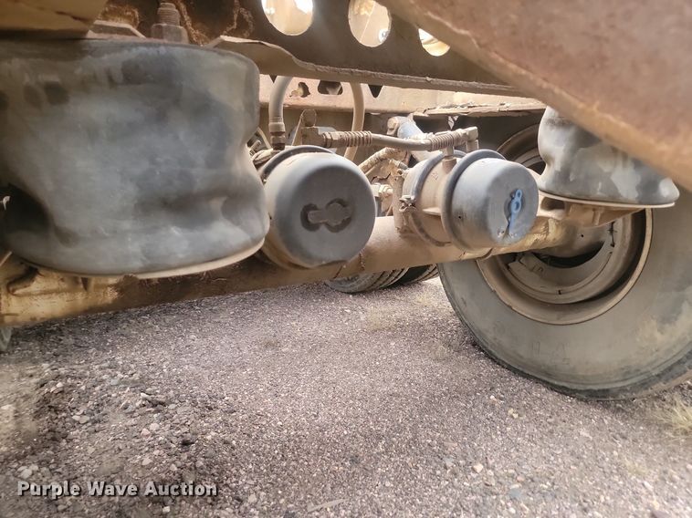 image for item JW9571 2011 Trail King TK60SSD-433  side dump trailer