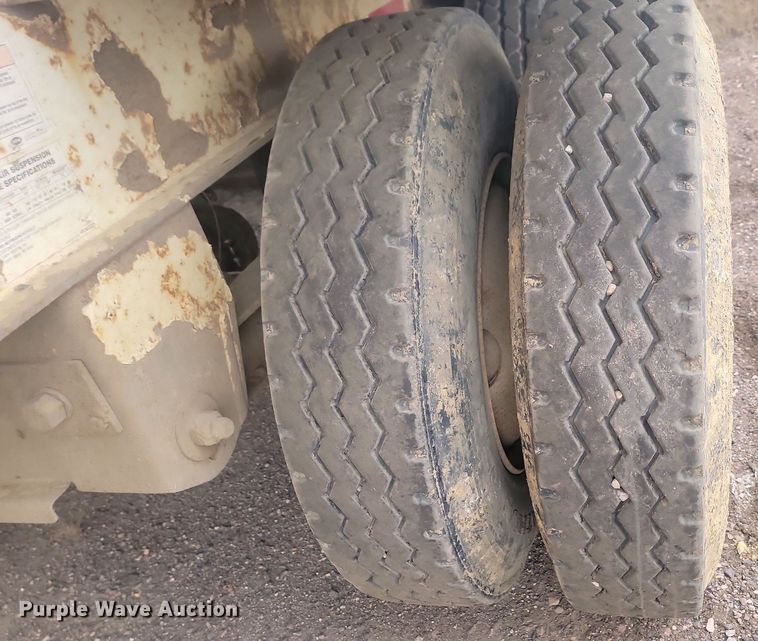 image for item JW9571 2011 Trail King TK60SSD-433  side dump trailer