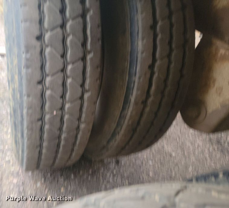 image for item JW9571 2011 Trail King TK60SSD-433  side dump trailer