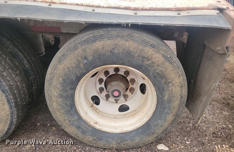 image for item JW9571 2011 Trail King TK60SSD-433  side dump trailer