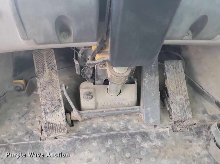 image for item JW9572 2012 Volvo L150G  wheel loader