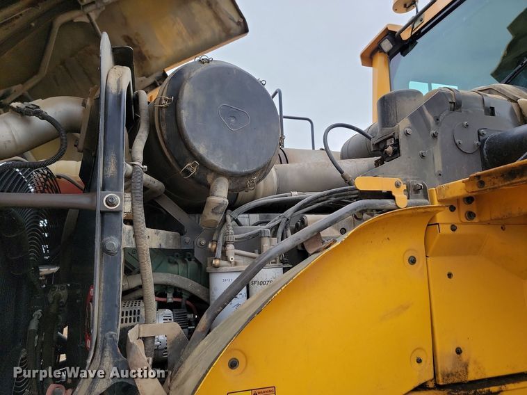 image for item JW9572 2012 Volvo L150G  wheel loader