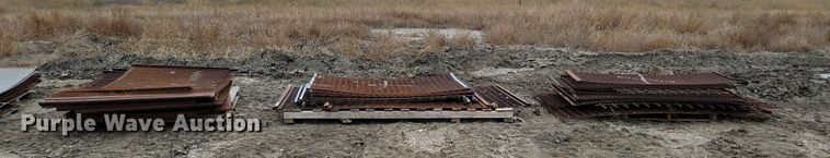 image for item JW9573 Approximately 115 aggregate screens