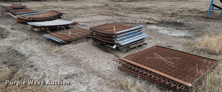 image for item JW9573 Approximately 115 aggregate screens