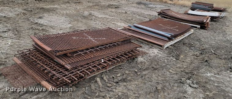 image for item JW9573 Approximately 115 aggregate screens