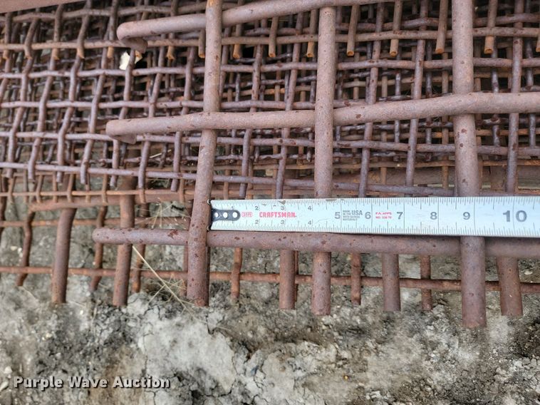 image for item JW9573 Approximately 115 aggregate screens