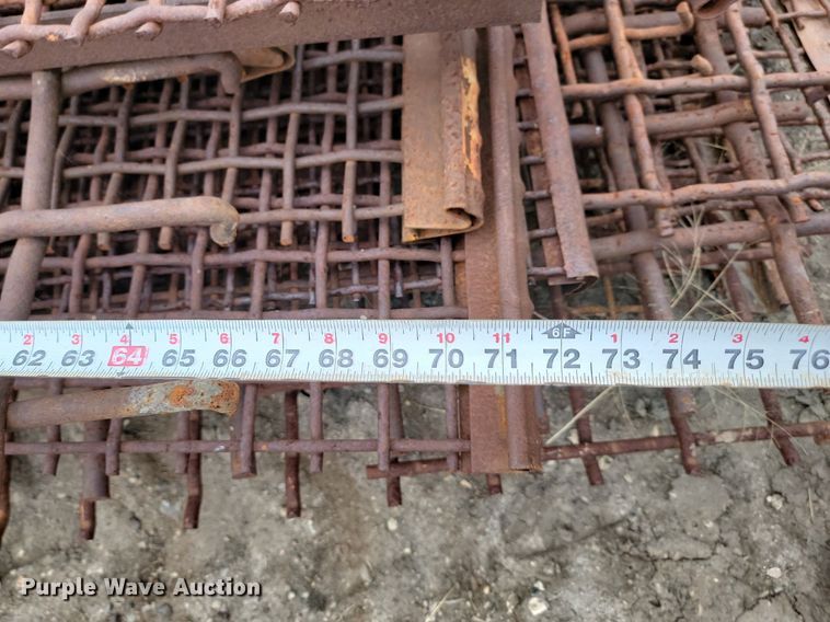 image for item JW9573 Approximately 115 aggregate screens