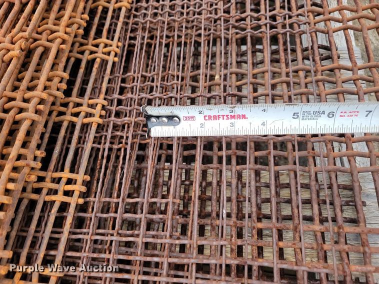 image for item JW9573 Approximately 115 aggregate screens