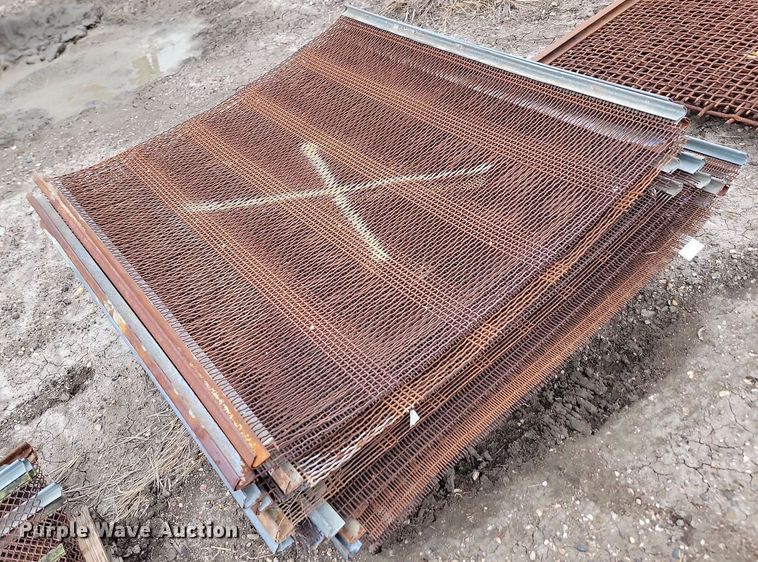 image for item JW9573 Approximately 115 aggregate screens