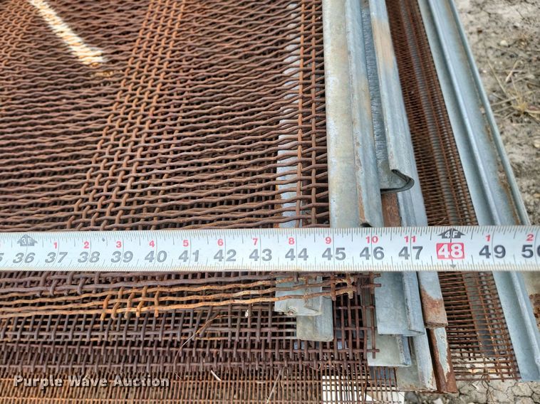 image for item JW9573 Approximately 115 aggregate screens