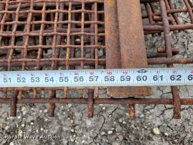 image for item JW9573 Approximately 115 aggregate screens