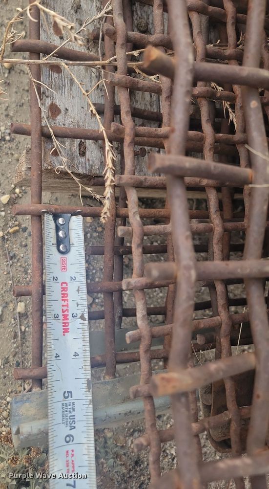 image for item JW9573 Approximately 115 aggregate screens