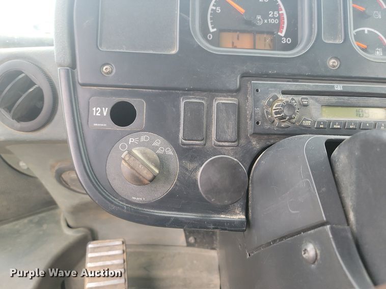 image for item JW9575 2010 Caterpillar 980H  wheel loader