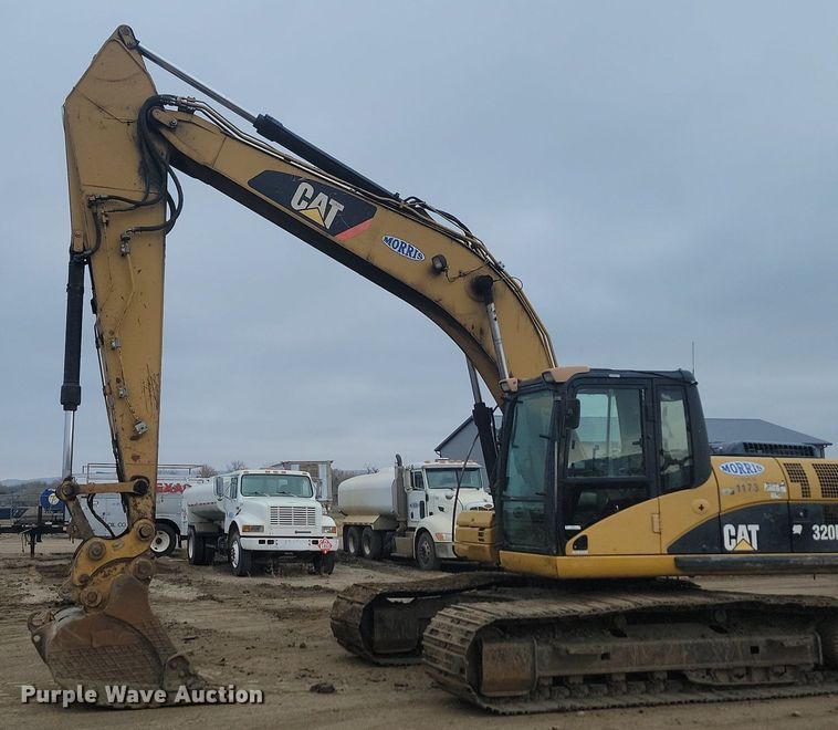 image for item JW9576 2007 Caterpillar 320D  excavator