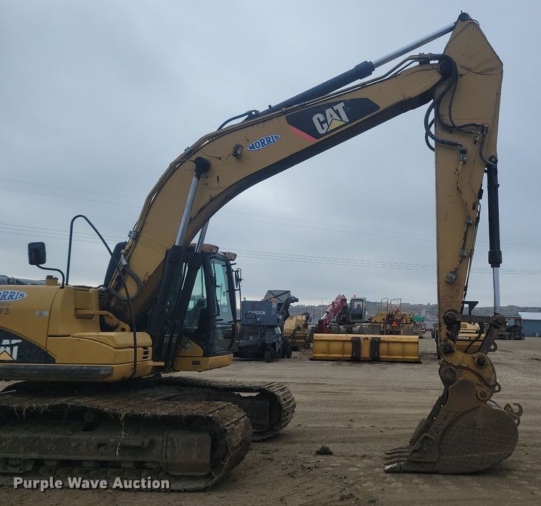 image for item JW9576 2007 Caterpillar 320D  excavator