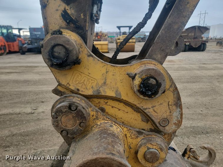 image for item JW9576 2007 Caterpillar 320D  excavator