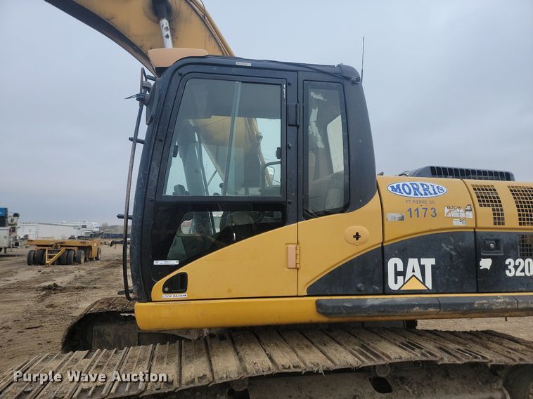 image for item JW9576 2007 Caterpillar 320D  excavator