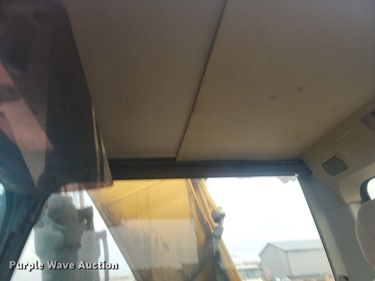 image for item JW9576 2007 Caterpillar 320D  excavator