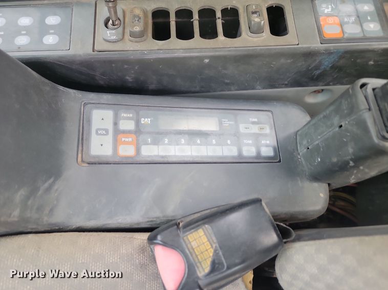 image for item JW9576 2007 Caterpillar 320D  excavator