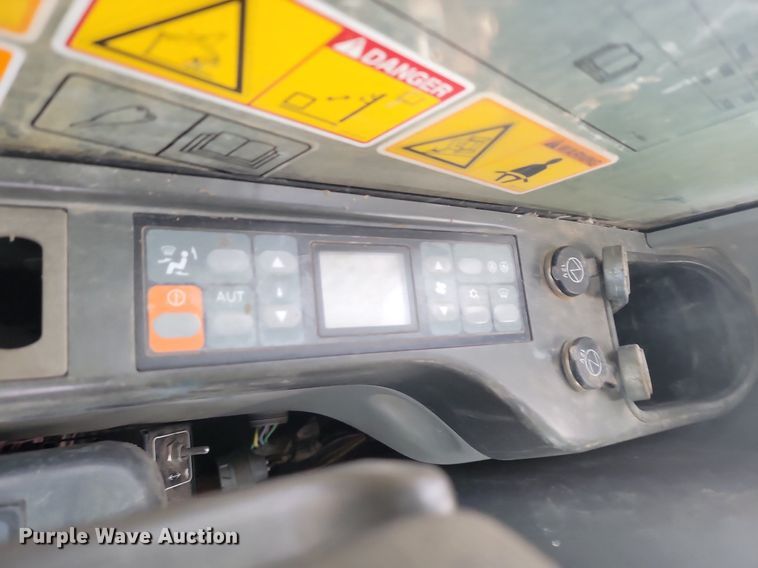 image for item JW9576 2007 Caterpillar 320D  excavator