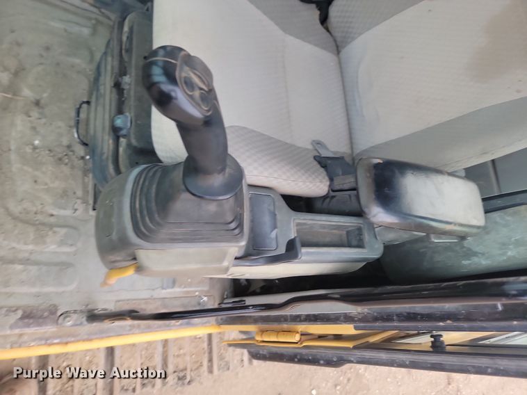 image for item JW9576 2007 Caterpillar 320D  excavator