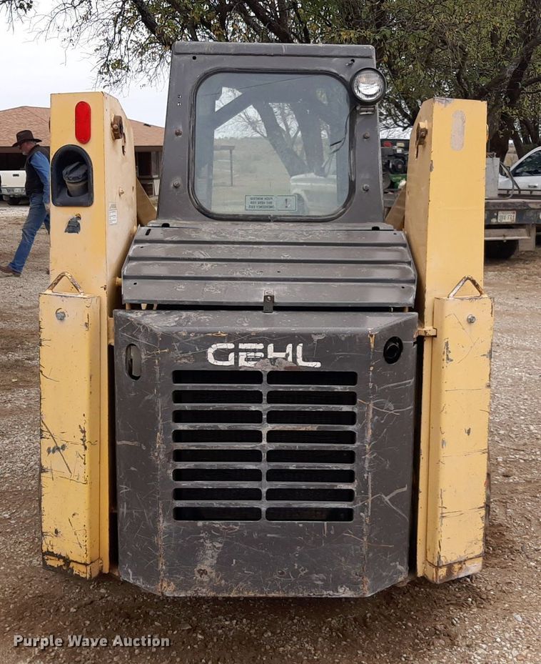 image for item KD9077 1998 Gehl SL4625  skid steer loader