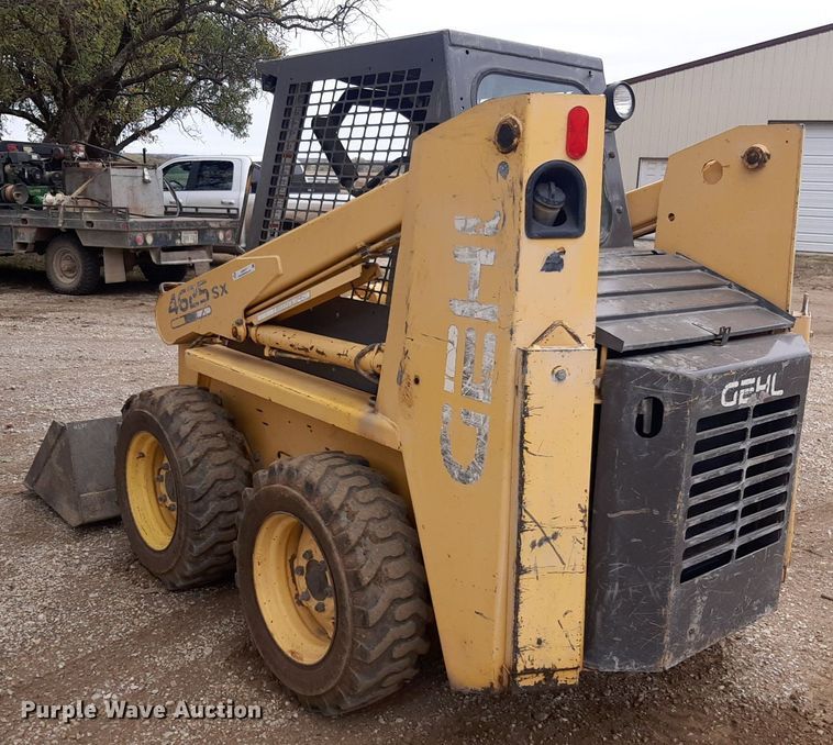 image for item KD9077 1998 Gehl SL4625  skid steer loader