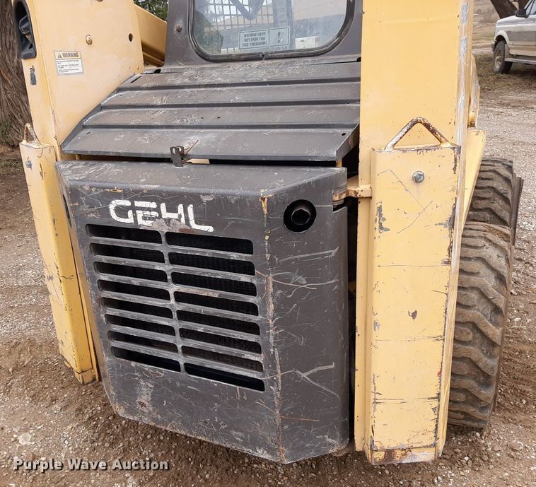 image for item KD9077 1998 Gehl SL4625  skid steer loader