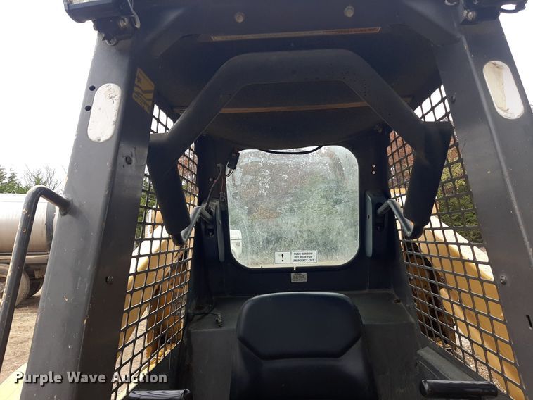 image for item KD9077 1998 Gehl SL4625  skid steer loader