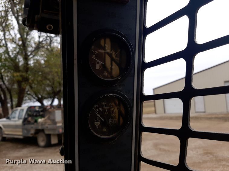 image for item KD9077 1998 Gehl SL4625  skid steer loader